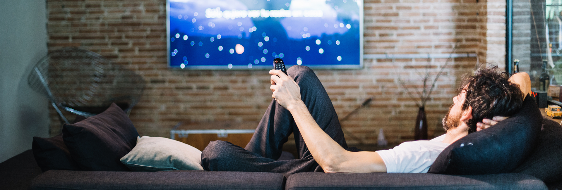 Quale è la giusta distanza tra TV e divano?